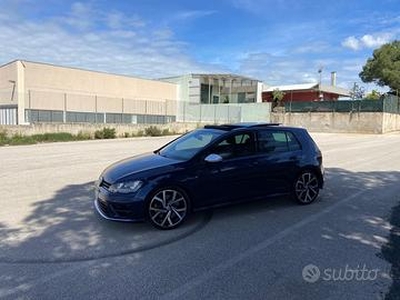 Volkswagen Golf R 300cv strafull valuto permute