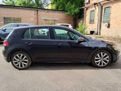 VOLKSWAGEN GOLF VII 1.6 TDI Business BMT DSG 5 POR