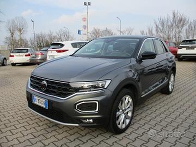 VOLKSWAGEN T-Roc 1.6 TDI Advanced - FULL LED/Dis