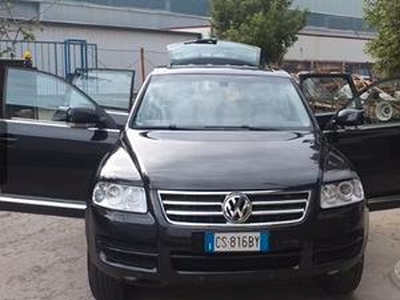 VOLKSWAGEN Touareg - 2004