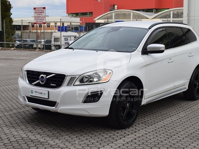 VOLVO XC60 DRIVe R-design