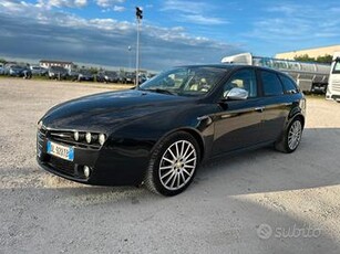 Alfa Romeo 159 1.9 JTDm 16V Sportwagon Exclusive