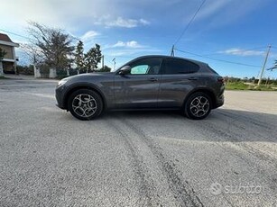 Alfa Romeo Stelvio 180cv 2018 180cv Q4 UNIRPOPRIET