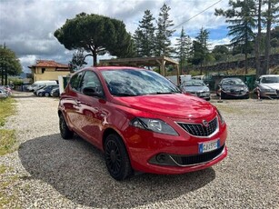 Lancia Ypsilon 1.0 FireFly 5 porte S&S Hybrid Ecochic A. Ferretti usato