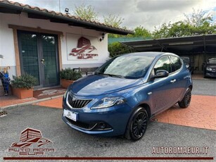 Lancia Ypsilon 1.0 FireFly 5 porte S&S Hybrid Ecochic Silver nuovo