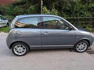 Lancia Ypsilon 1.2 69 CV Unyca