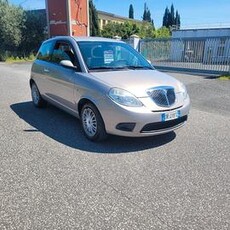 Lancia Ypsilon 1.2 Argento