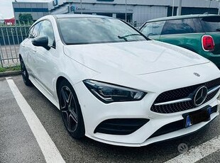 Mercedes Benz CLA S. B. 200d Premium AMG Line