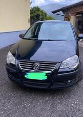 Polo Volkswagen (sì neopatentati)