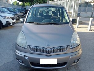 Toyota Yaris 1.3i 16V cat Luna '03 usato