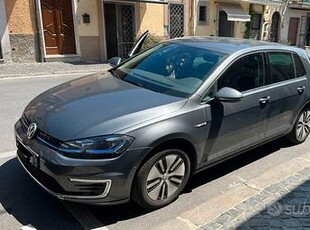 Volkswagen e-golf elettrica 300km autonomia
