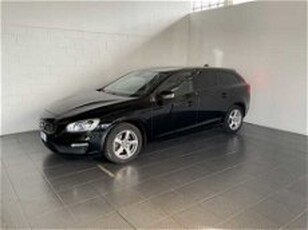 Volvo V60 D2 1.6 Powershift Momentum del 2015 usata a Cirie'