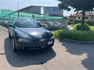 Alfa Romeo 147 1.6 16V TS (105) 5 porte Distinctive usato