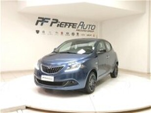 Lancia Ypsilon 1.0 FireFly 5 porte S&S Hybrid Ecochic Gold del 2022 usata a Teramo