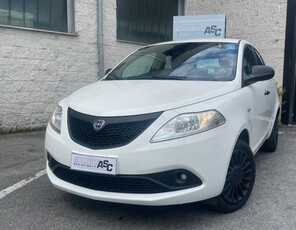 LANCIA Ypsilon 1.2 BENZ/GPL 69 CV 5 porteADATTA A NEOPATENTATI Benzina/GPL