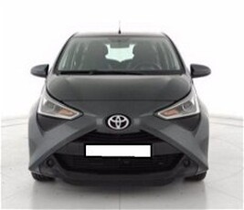 Toyota Aygo Connect 1.0 VVT-i 72 CV 5 porte x-cool del 2021 usata a Pescara