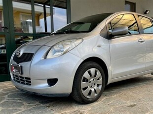 Toyota Yaris 1.0 5 porte usato