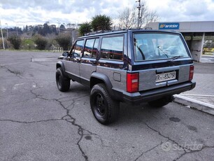 Usato 1988 Jeep Cherokee 2.1 Diesel 80 CV (4.000 €)