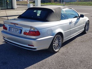 Usato 2000 BMW 323 Cabriolet 2.5 Benzin 170 CV (8.000 €)