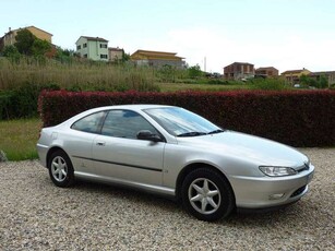 Usato 2000 Peugeot 406 Coupe 2.0 Benzin 135 CV (4.000 €)