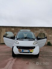 Usato 2000 Smart ForFour Benzin (2.500 €)