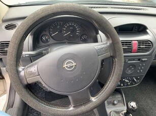 Usato 2001 Opel Corsa 1.2 Benzin 75 CV (2.499 €)