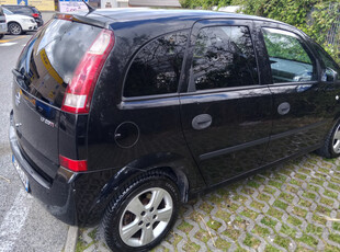 Usato 2005 Opel Meriva 1.7 Diesel 101 CV (2.800 €)