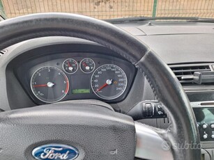Usato 2007 Ford C-MAX 1.6 Diesel 109 CV (2.800 €)