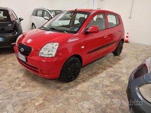 Usato 2007 Kia Picanto 1.0 Benzin 61 CV (3.700 €)