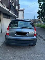 Usato 2008 Citroën C3 Benzin (2.100 €)