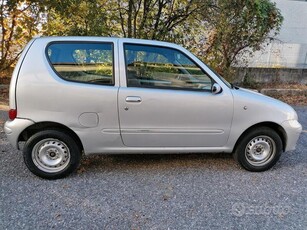 Usato 2008 Fiat 600 1.1 Benzin 54 CV (2.200 €)