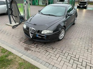 Usato 2009 Alfa Romeo GT 1.9 Diesel 150 CV (1.300 €)