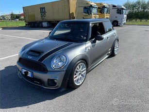 Usato 2009 Mini John Cooper Works 1.6 Benzin 211 CV (18.000 €)