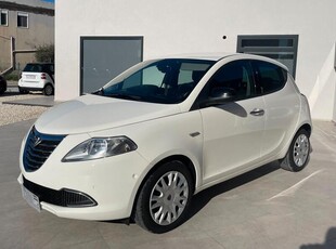 Usato 2011 Lancia Ypsilon 0.9 Benzin 85 CV (7.490 €)