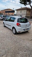 Usato 2011 Renault Clio 1.5 Diesel 75 CV (4.300 €)