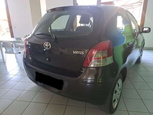 Usato 2011 Toyota Yaris 1.0 Benzin 69 CV (5.400 €)