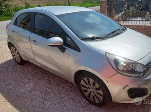 Usato 2012 Kia Rio 1.4 Diesel 90 CV (2.300 €)