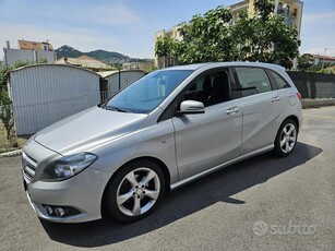 Usato 2012 Mercedes B180 1.6 Diesel 122 CV (6.000 €)