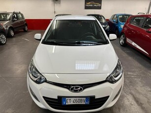 Usato 2014 Hyundai i20 1.2 Benzin 86 CV (6.450 €)