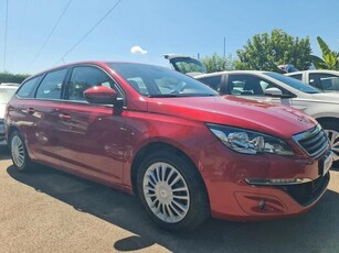 Usato 2015 Peugeot 308 1.6 Diesel 100 CV (8.500 €)