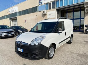 Usato 2016 Opel Combo 1.2 Diesel 95 CV (7.900 €)