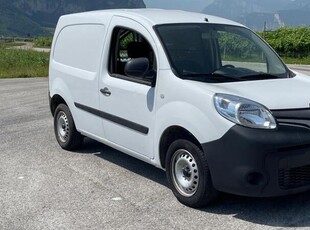 Usato 2016 Renault Kangoo 1.2 Benzin 116 CV (7.900 €)