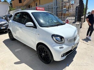 Usato 2016 Smart ForFour 0.9 Benzin 90 CV (12.900 €)