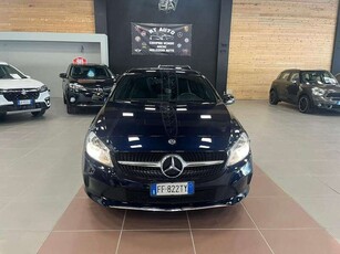 Usato 2017 Mercedes A180 1.6 Benzin 122 CV (15.800 €)
