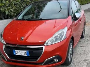 Usato 2017 Peugeot 208 1.2 Benzin 82 CV (10.000 €)
