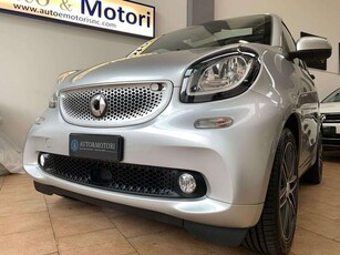 Usato 2018 Smart ForTwo Cabrio 0.9 Benzin 91 CV (16.490 €)