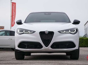 Usato 2024 Alfa Romeo Stelvio 2.0 Benzin 280 CV (59.900 €)