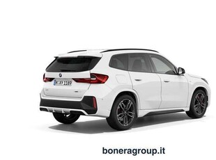 Usato 2024 BMW X1 2.0 El_Benzin 218 CV (52.900 €)