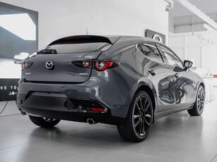 Usato 2024 Mazda 3 2.0 El_Benzin 150 CV (24.750 €)