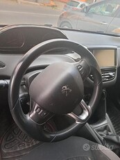 Venduto Peugeot 208 1.4 HDi 68 CV 3 p. - auto usate in vendita